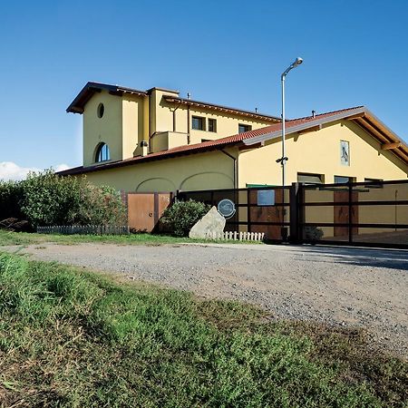 Agriturismo Camisi Qh Cambiago Exterior foto